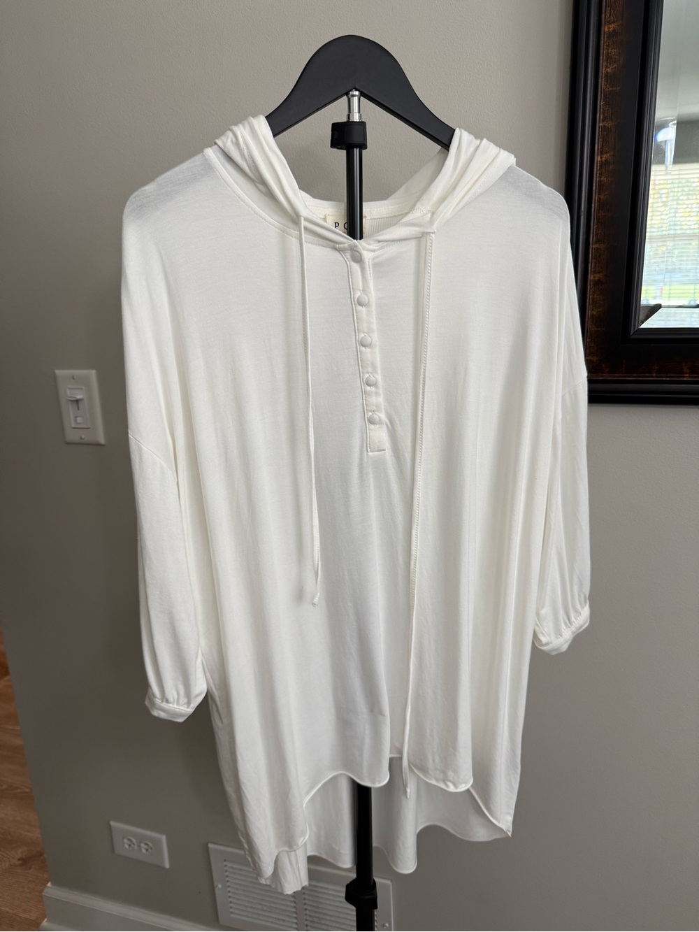 POL White Hooded Button-Placket Tunic Top